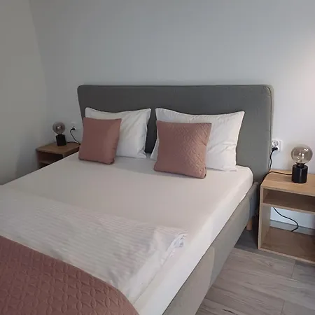 Spij W Kudowie I Goscinne クドヴァ・ズドゥルイ