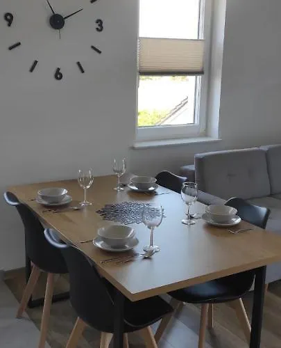 Spij W Kudowie I Goscinne 홈스테이 쿠도바-즈루이